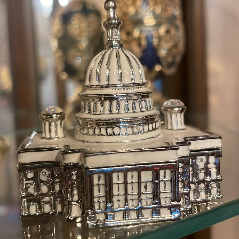 Rotunda Capitol Building Figurine Austrian Crystal and Enamels